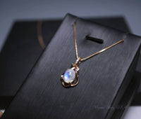 Rose Gold Box Chain Moonstone Necklace - Delicate Flahsing Moonstone Jewelry - Solitaire Moonstone Pendant , Dainty Floral Style Necklace