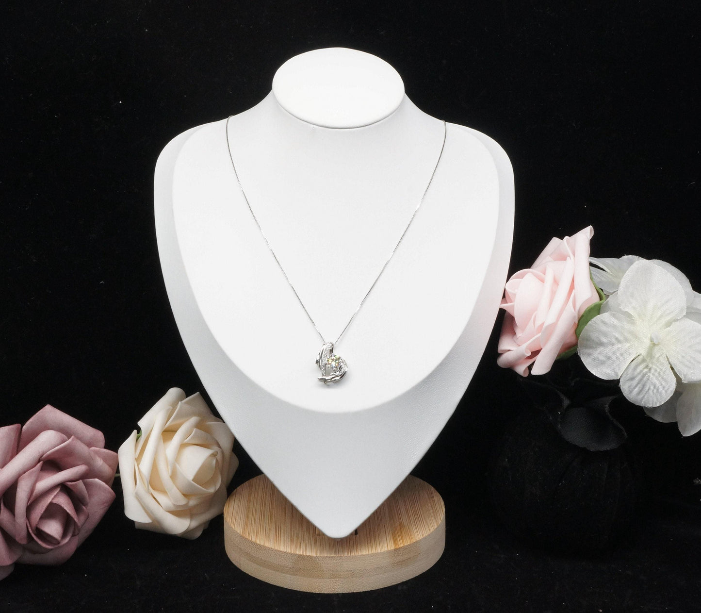 Angel Wing Genuine Moissanite Gemstone Necklace - GRA Certificate Round Cut Moissanite Gemstone Jewelry Pendant 1 CT 6.5 MM D color #887