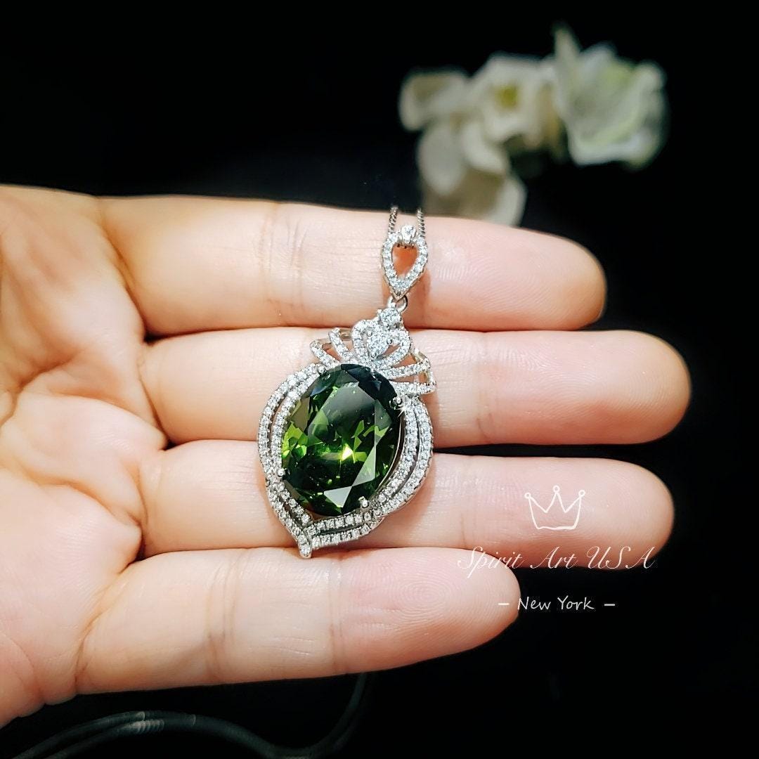 Peridot Necklace Gemstone Royal - White gold coated Sterling Silver - 14 ct Oval Cut Green Peridot Pendant #917