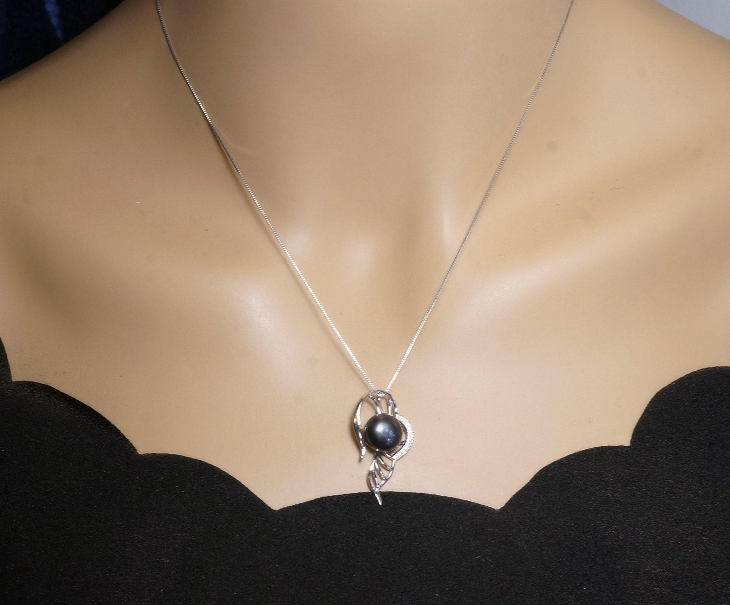 Genuine Black Pearl Necklace - Sterling Silver Leaf Single Pearl Jewelry #467