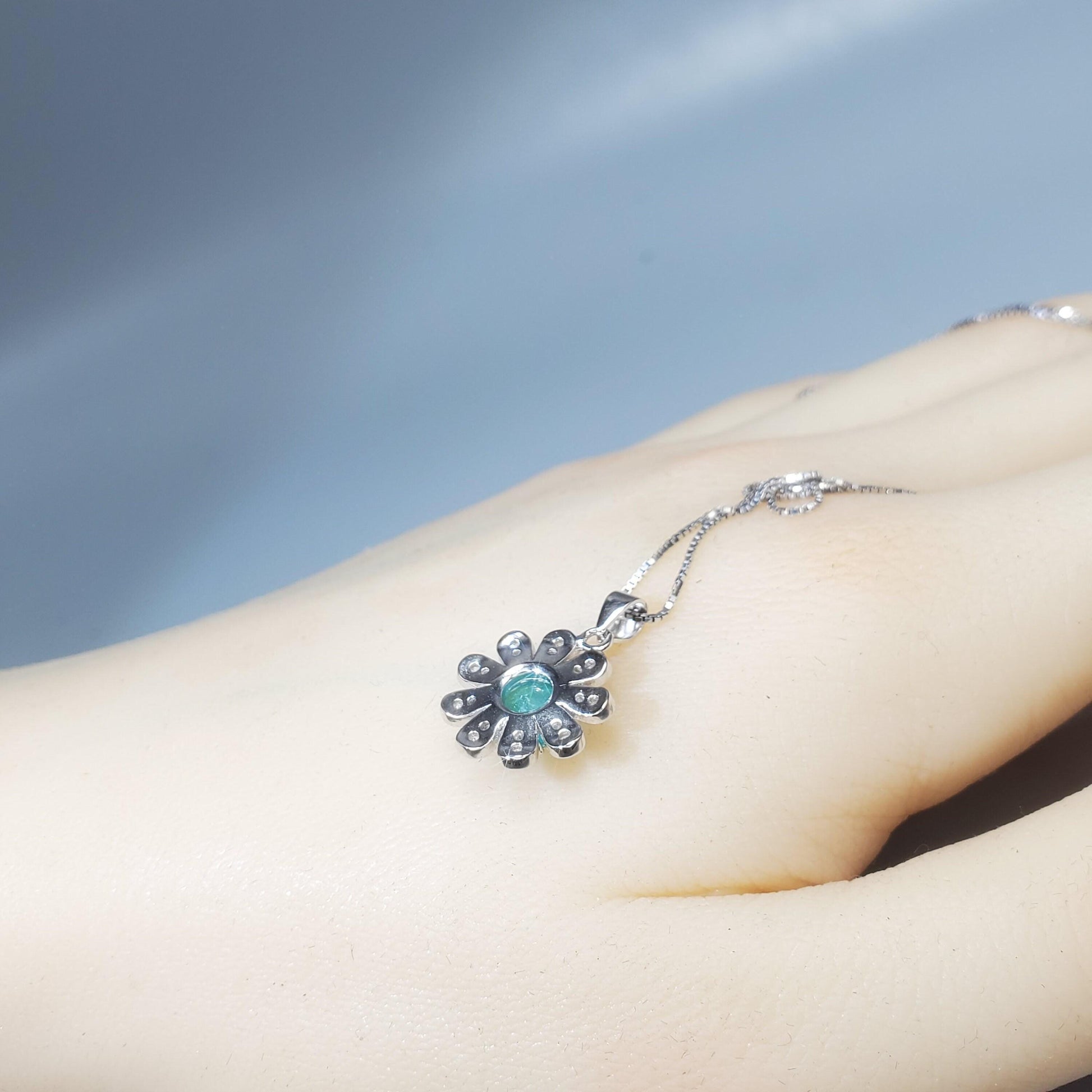 Blue Paraiba Necklace 925 Sterling Silver Sunflower pendant Blue Gemstone Jewelry Box Chain 18kgp 014