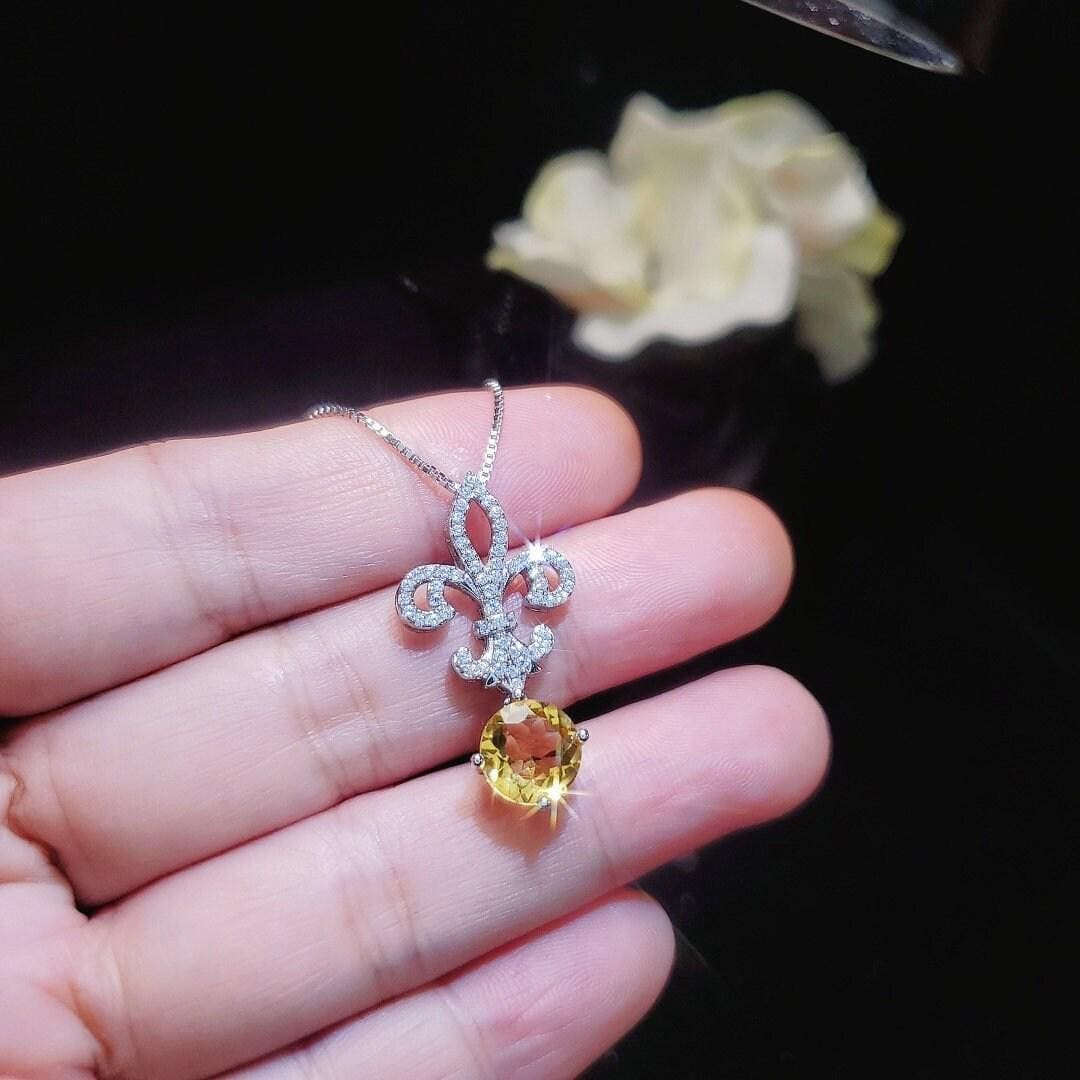 Genuine Citrine necklace - Gemstone Kite Jewelry - Round 2 Ct Fine Cut Natural Citrine Pendant - November Birthstone #415