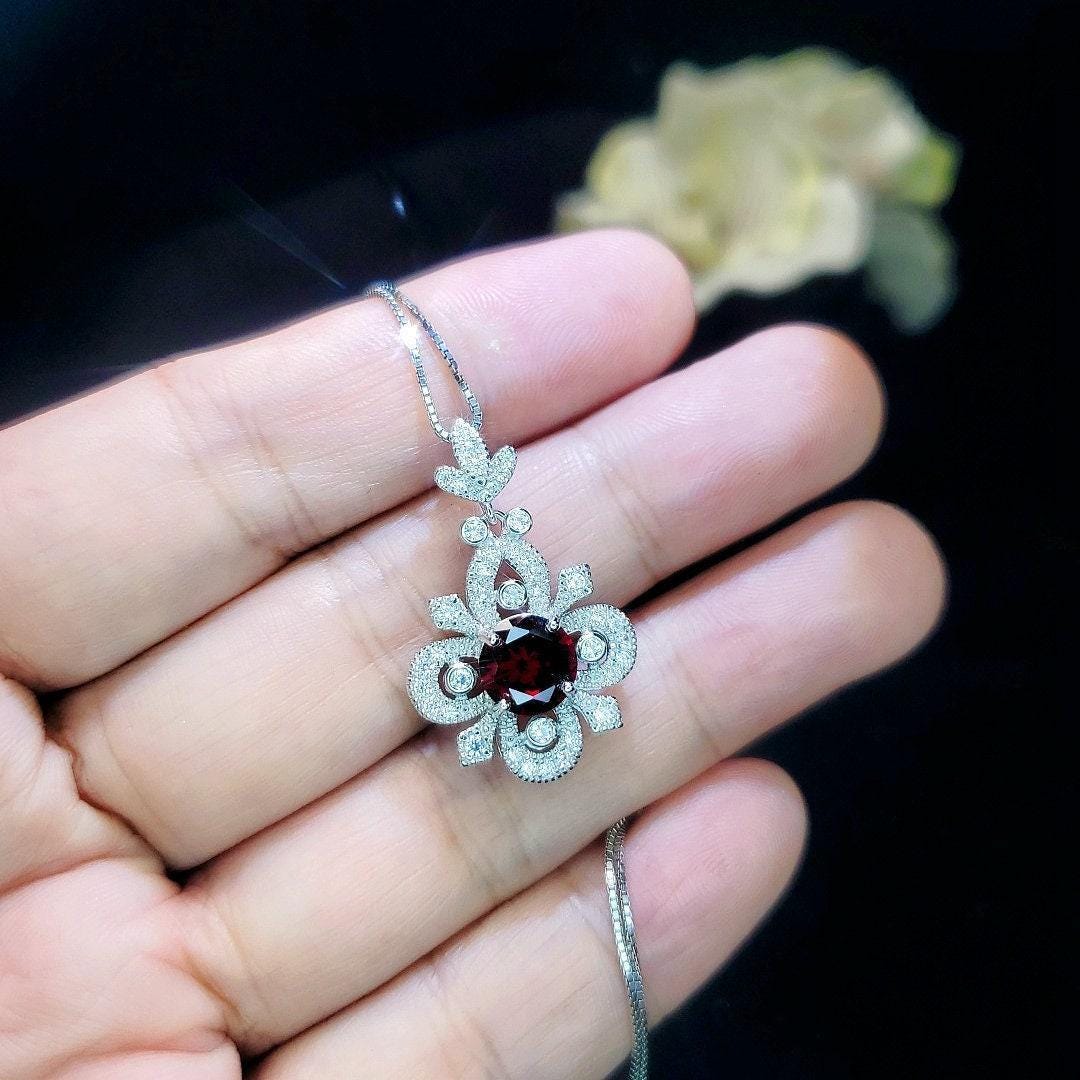 Red Garnet Necklace - Gemstone Flower Pendant - 18kgp @ Sterling Silver - Garnet Jewelry #604