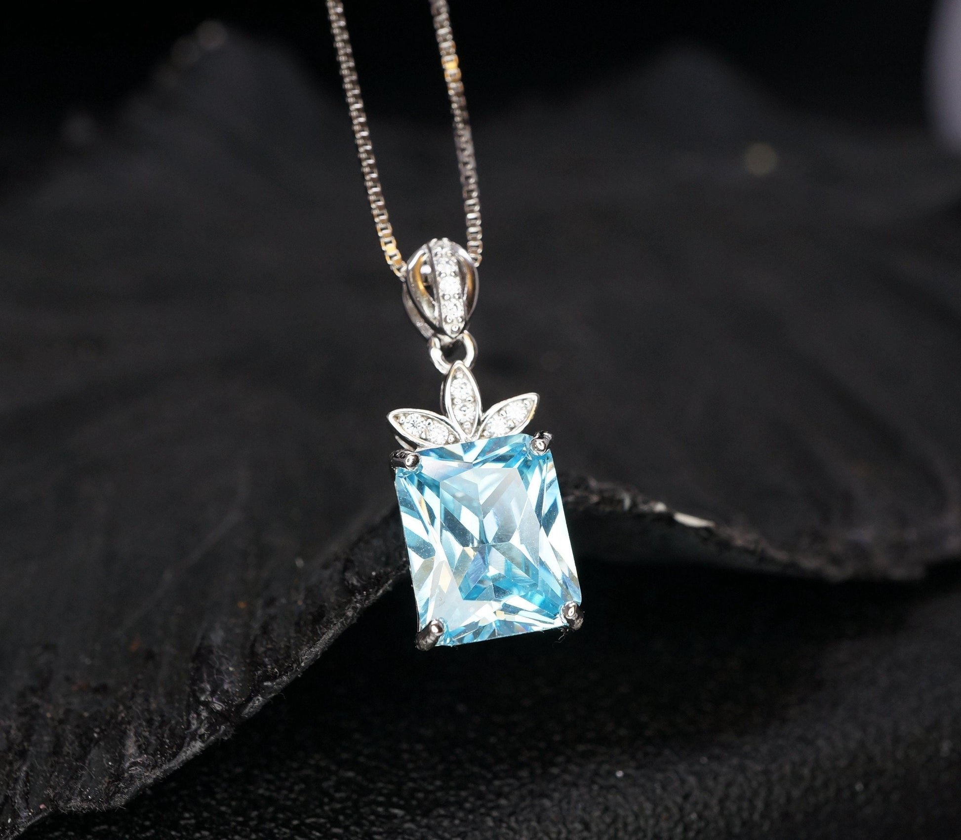 Aquamarine Necklace sterling silver faceted Rectangle Blue Aquamarine pendant #707