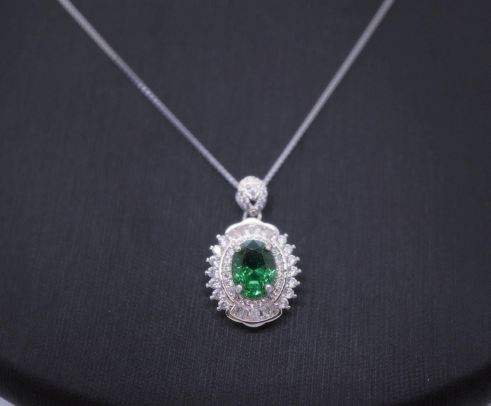 High Quality Emerald Necklace - 18KGP @ Sterling Silver - Halo May birthstone - Green Emerald Jewelry #365