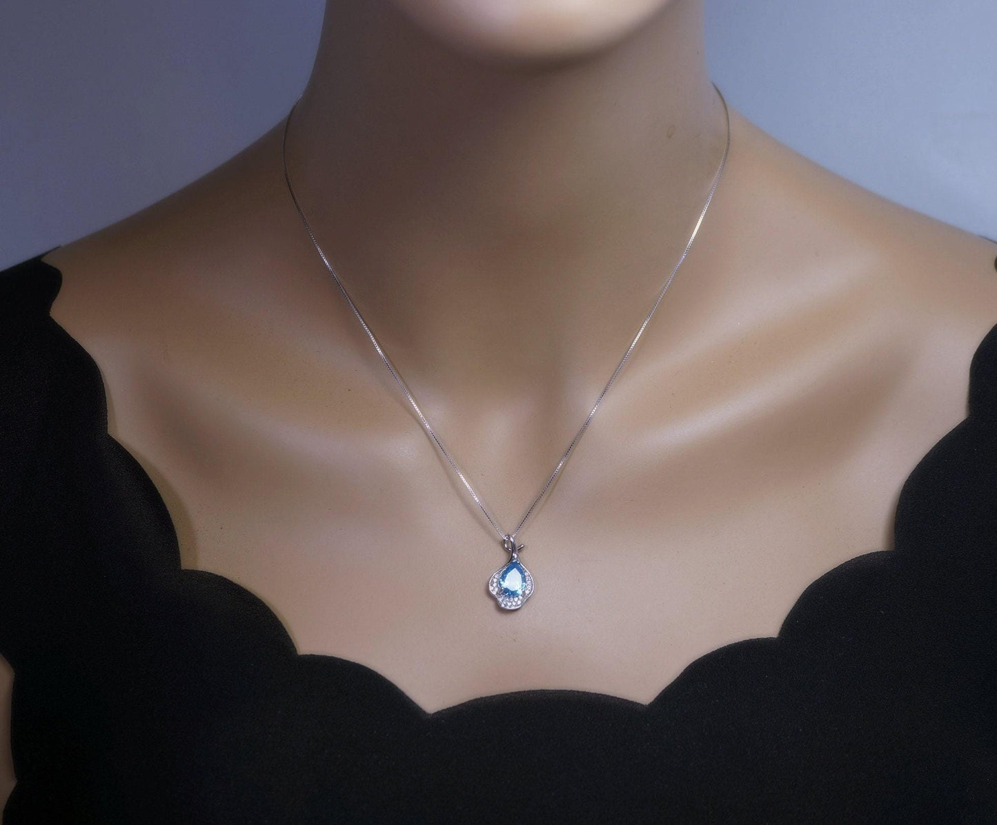 Swiss Blue Topaz Necklace - Sterling Silver High Quality Leaf Flower Petal Blue Topaz Pendant #326