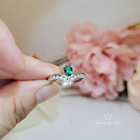 Tiny Teardrop Emerald Ring - Sterling Silver White gold coated Royal Wave Green Gemstone statement Ring 1064