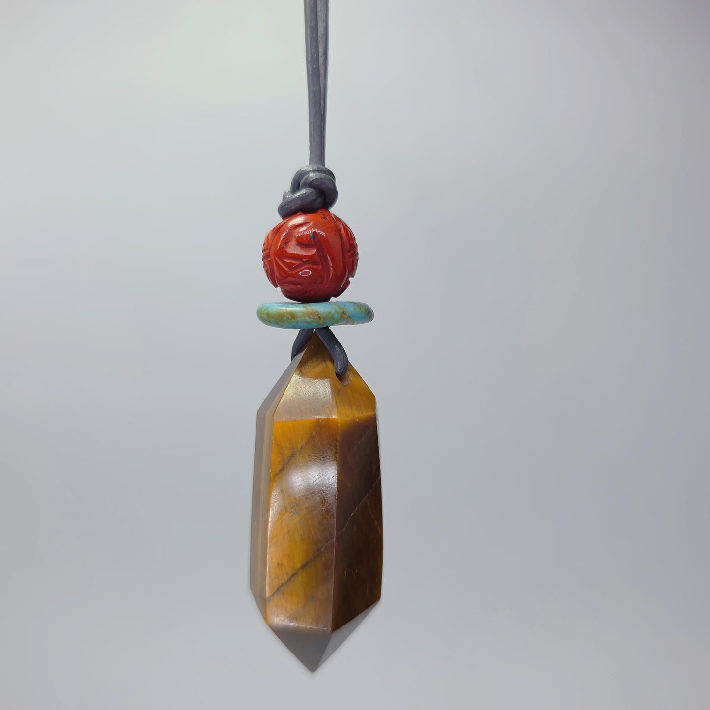 Tiger's Eye Necklace Natural Crystal Chunky Point Pendant for Men and Women Healing Talisman Jewelry Adjustable Leather Cord