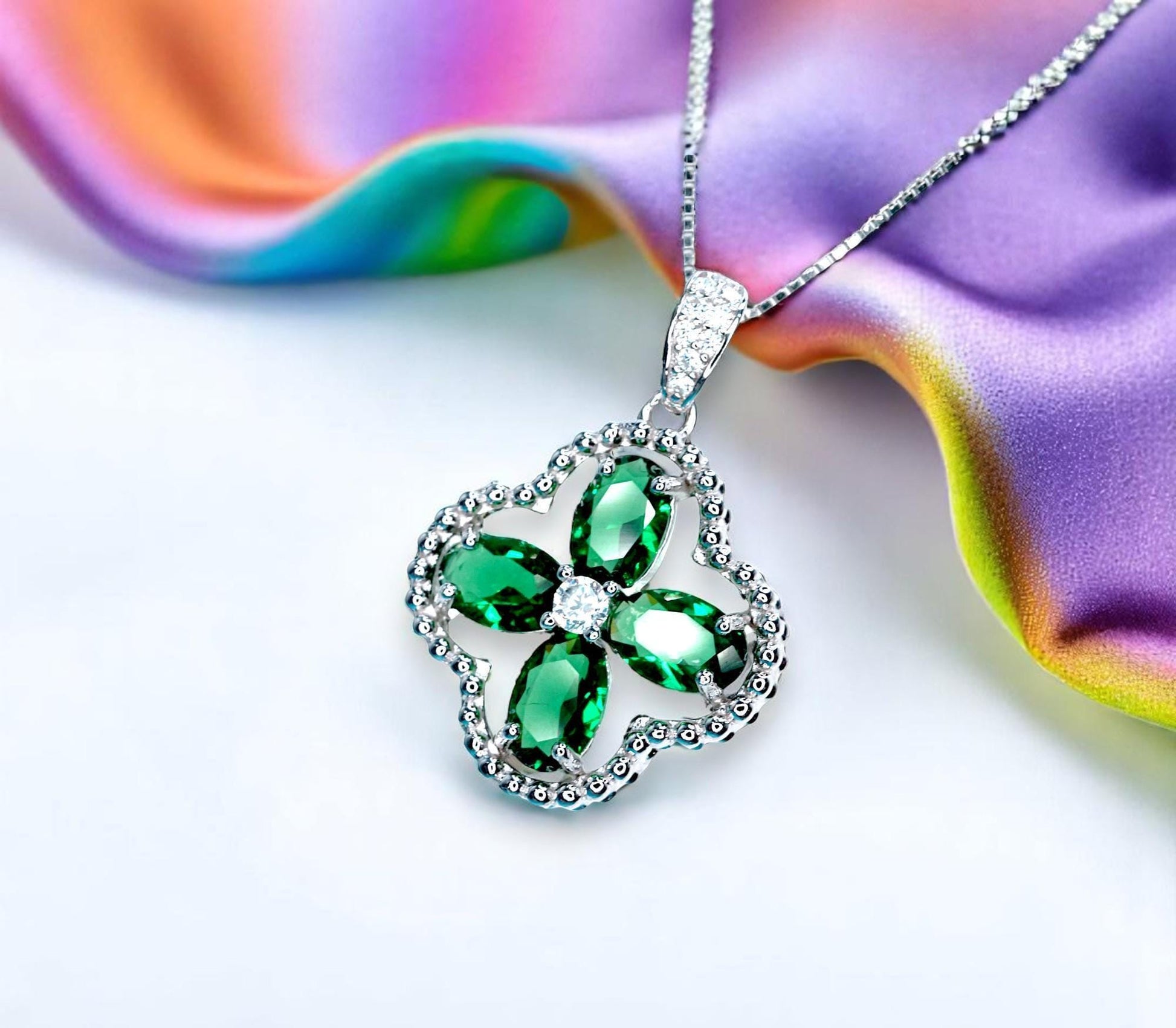 Four Leaf Clover Emerald Necklace – White Gold Lucky Charm Pendant – May Birthstone Jewelry – Handmade Gift for Her 080