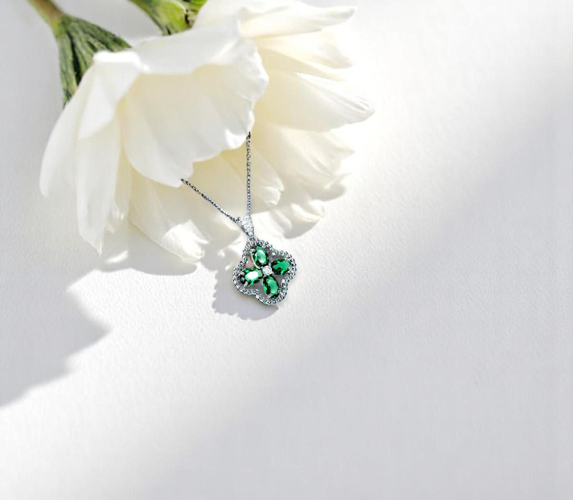 Four Leaf Clover Emerald Necklace – White Gold Lucky Charm Pendant – May Birthstone Jewelry – Handmade Gift for Her 080