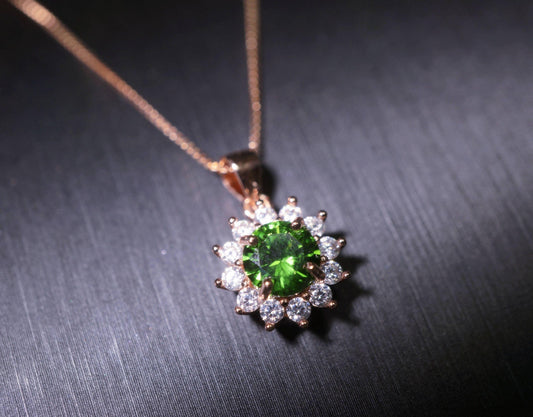 High-Quality Green Diopsid Pendant Rose Gold @ Sterling Silver Tiny Lab Diopsid Sunflower Princess Diana Style Green Gemstone Necklace 1113