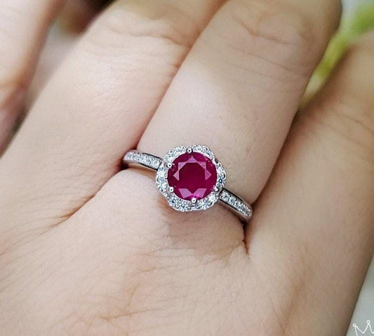 Tiny Ruby Flower Ring, Sterling Silver 0.85 CT, Red Ruby Ring, July Birthstone Gemstone Jewelry ring 1058