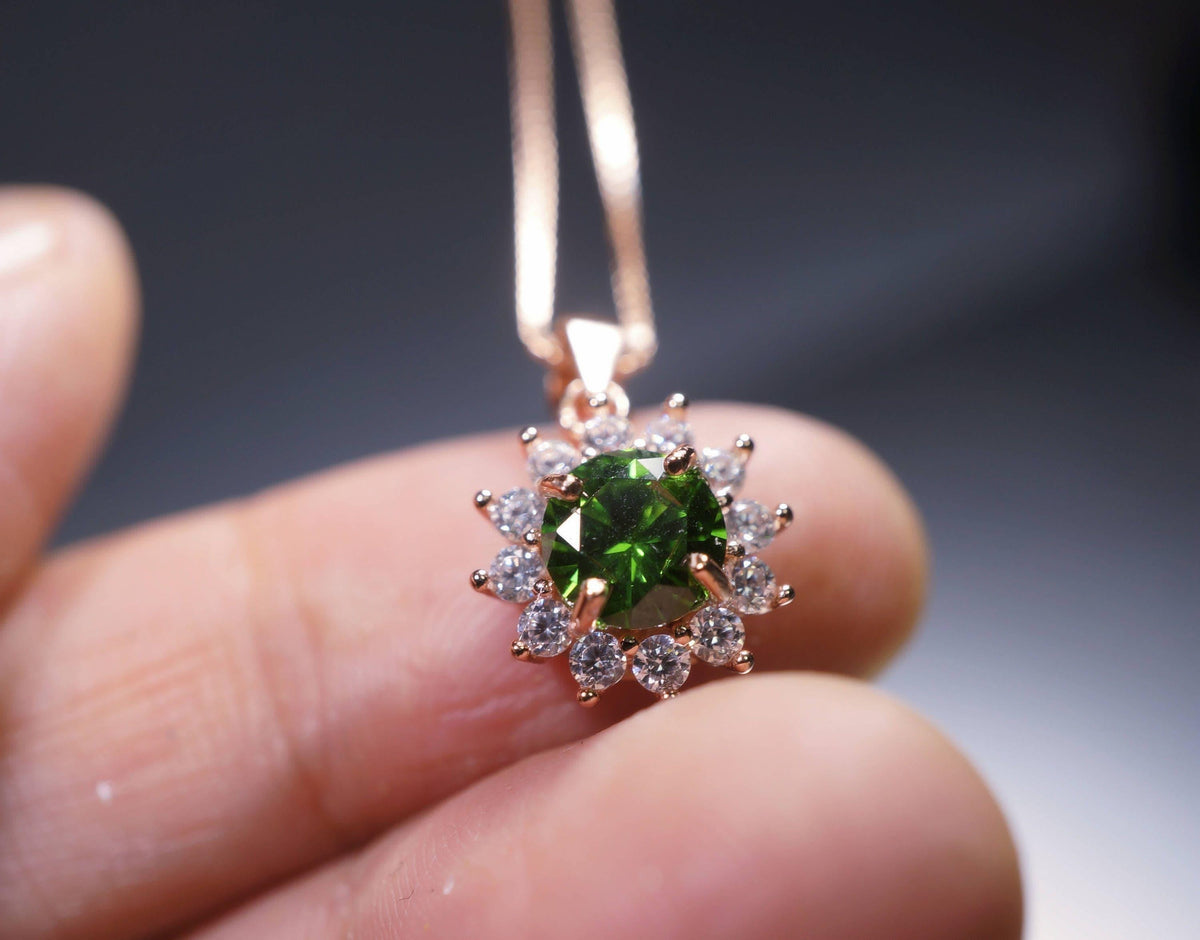 High-Quality Green Diopsid Pendant Rose Gold @ Sterling Silver Tiny Lab Diopsid Sunflower Princess Diana Style Green Gemstone Necklace 1113