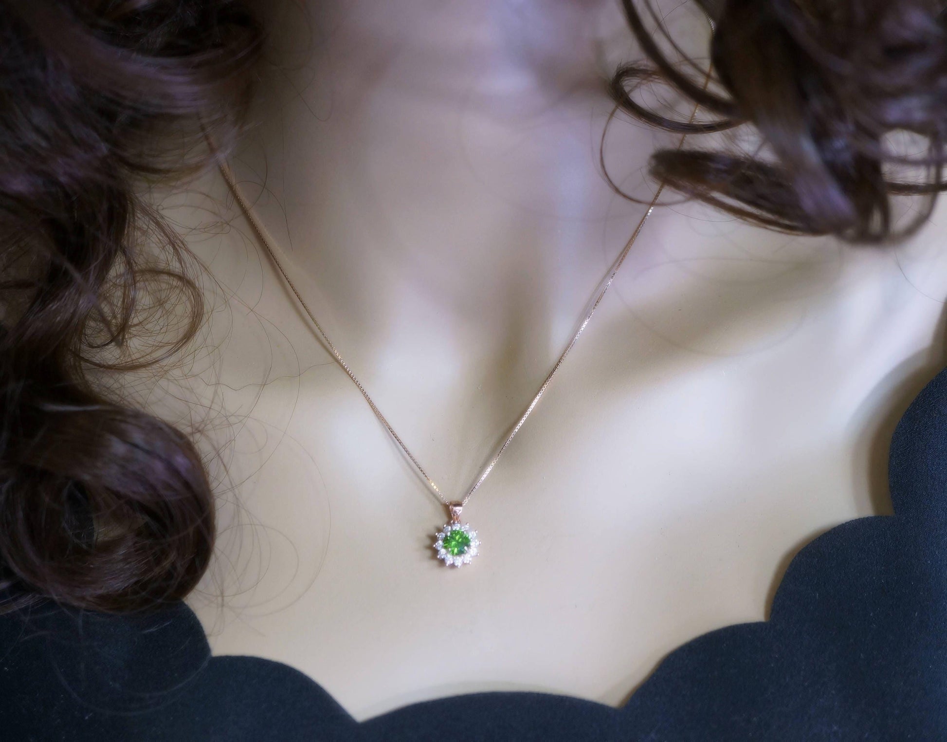 High-Quality Green Diopsid Pendant Rose Gold @ Sterling Silver Tiny Lab Diopsid Sunflower Princess Diana Style Green Gemstone Necklace 1113