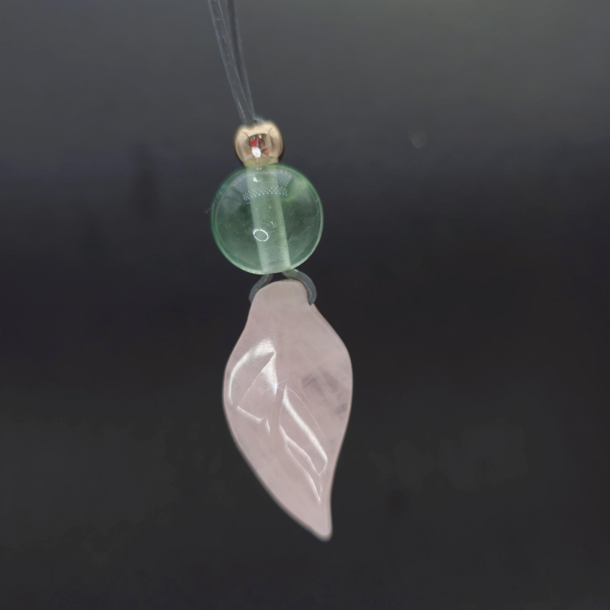 Rose Quartz Leaf Necklace Natural Fluorite Chunky Crystal Jewelry for Love, Spiritual Healing Birthstone Gift, Adjustable Leather Cord