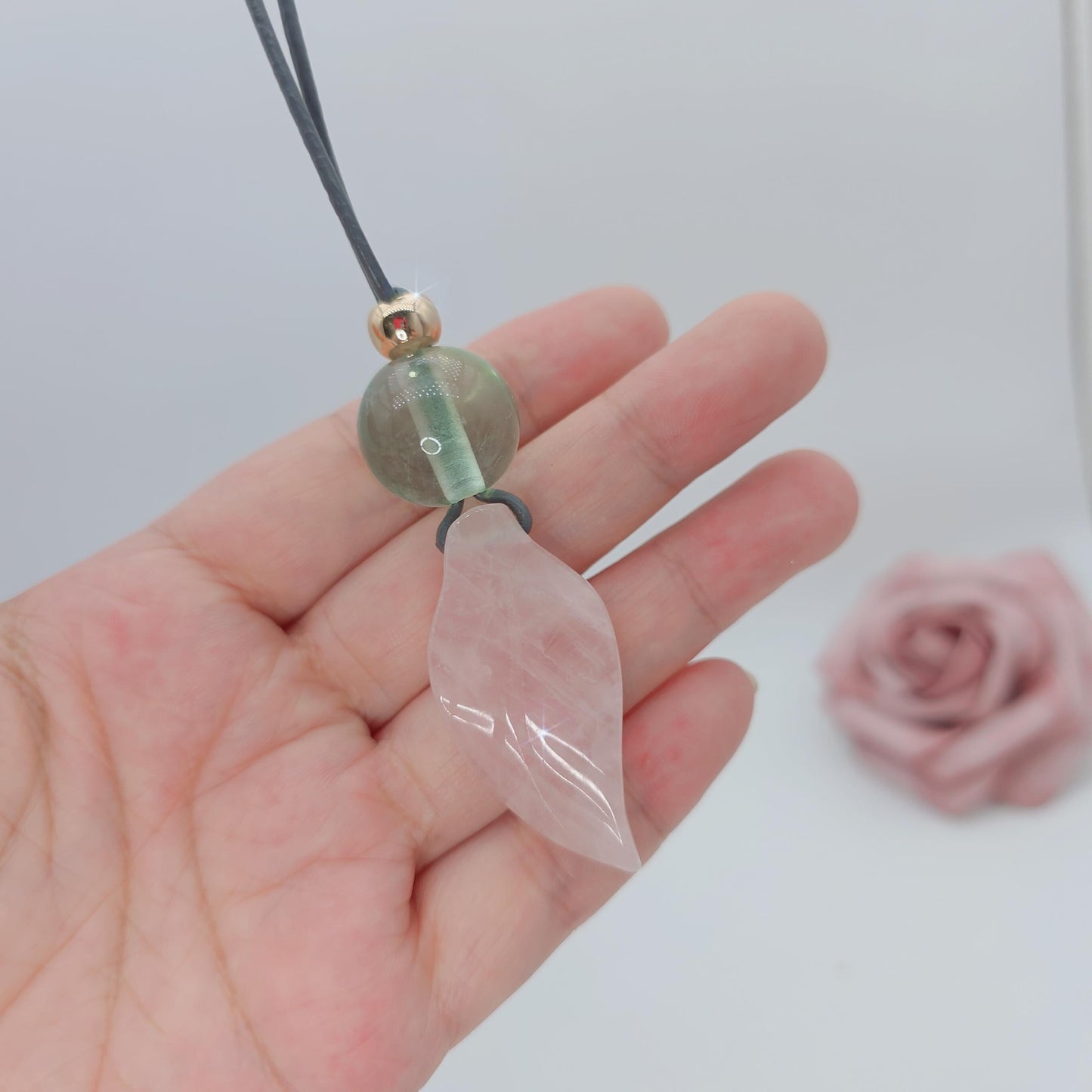Rose Quartz Leaf Necklace Natural Fluorite Chunky Crystal Jewelry for Love, Spiritual Healing Birthstone Gift, Adjustable Leather Cord