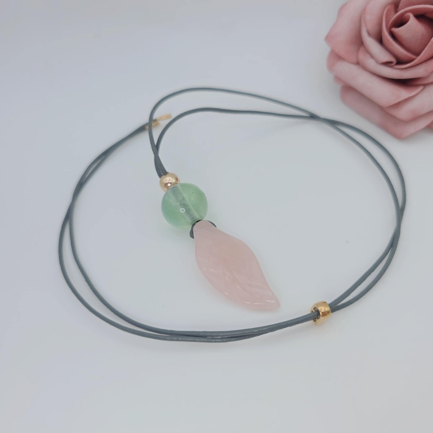 Rose Quartz Leaf Necklace Natural Fluorite Chunky Crystal Jewelry for Love, Spiritual Healing Birthstone Gift, Adjustable Leather Cord