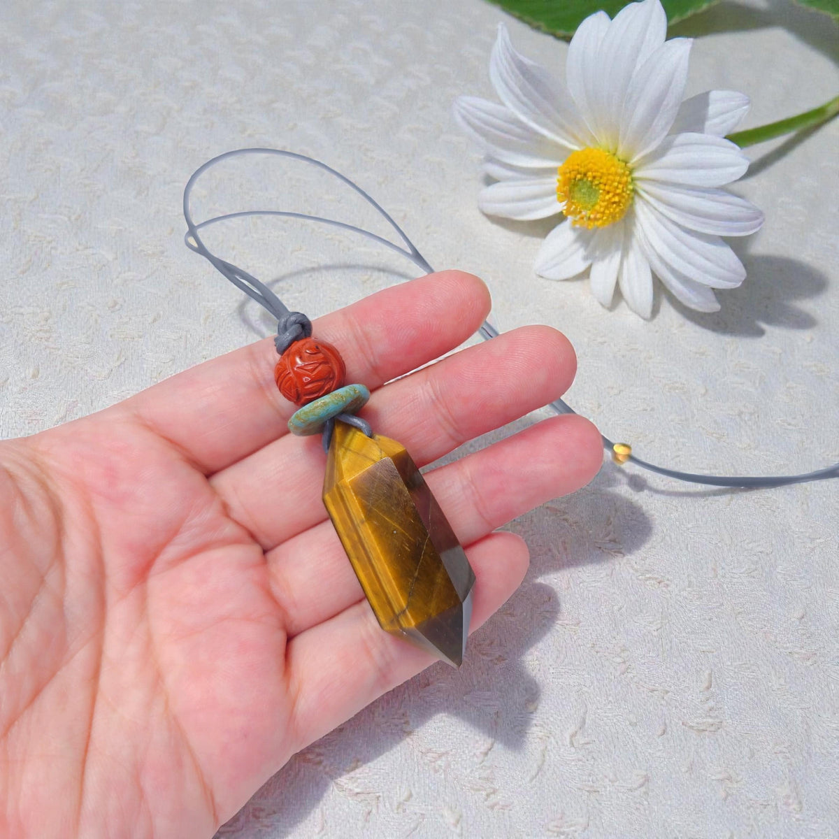 Tiger's Eye Necklace Natural Crystal Chunky Point Pendant for Men and Women Healing Talisman Jewelry Adjustable Leather Cord