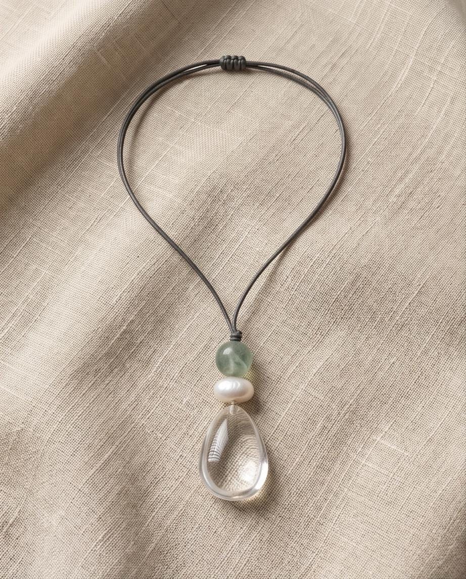 Clear Quartz Necklace, Raw Natural Baroque Pearl Pendant ,Green Fluorite Jewelry ,Boho Spiritual Crystal Healing Chunky Stone Spiritual Gift