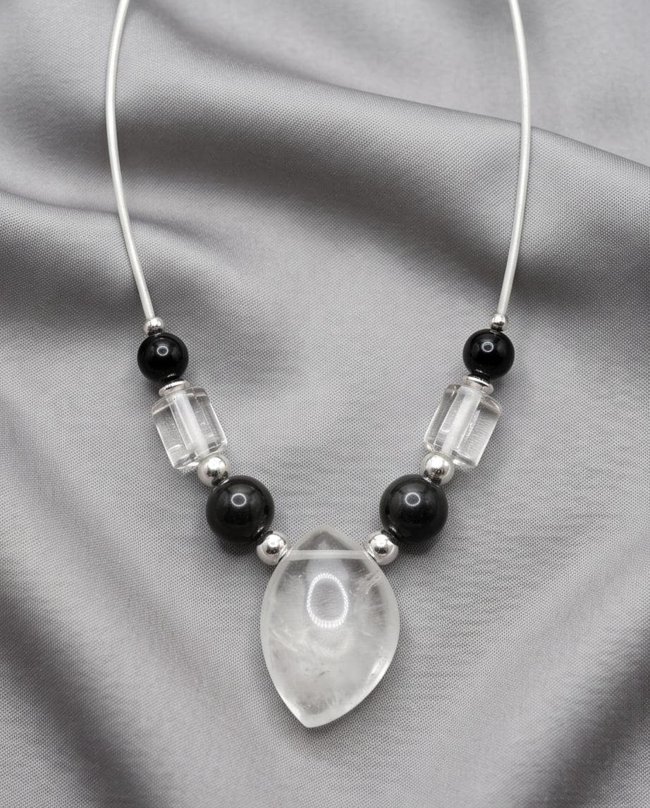 Clear Quartz and Black Agate Necklace, Natural Crystal Beaded Choker, Chunky Statement Pendant Jewelry, Boho Minimalist Accessory