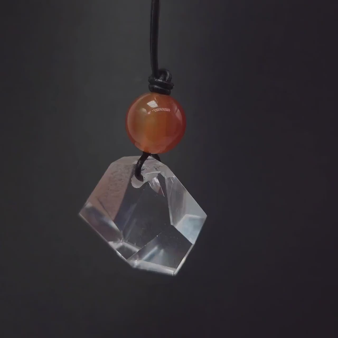 Raw Clear Quartz Necklace Faceted Himalaya Geometric Cut Crystal Point Pendant Red Carnelian Jewelry Men Necklace Chunky Stone Spiritual
