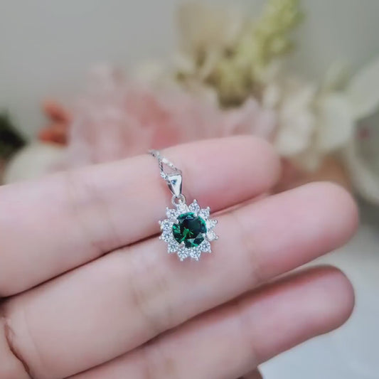Tiny Green Emerald Necklace Sterling Silver Gemstone Sunflower 0.85 CT Minimalist 036