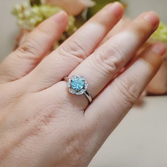 Aquamarine Ring Sterling Silver Flower  Size  March birthstone 1059