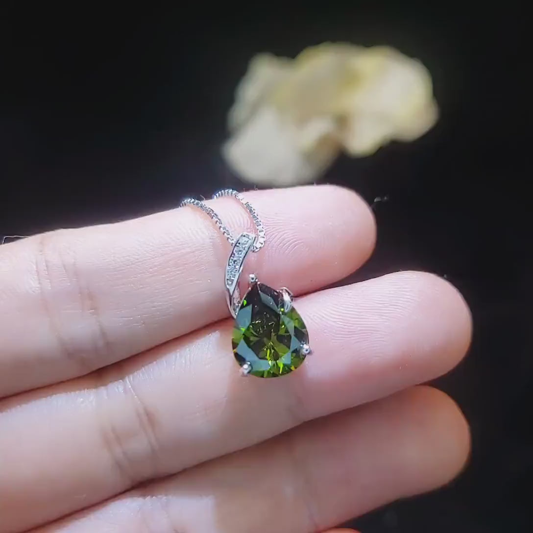 Peridot Necklace - Simple Classic Teardrop Green Peridot Pendant - 18kGP & 925Sterling Silver - Large 3.5 CT Green Peridot - Pear Cut #579