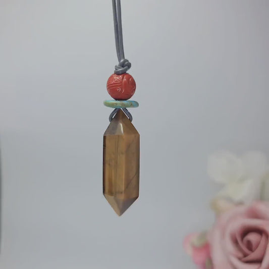 Tiger's Eye Necklace Natural Crystal Chunky Point Pendant for Men and Women Healing Talisman Jewelry Adjustable Leather Cord